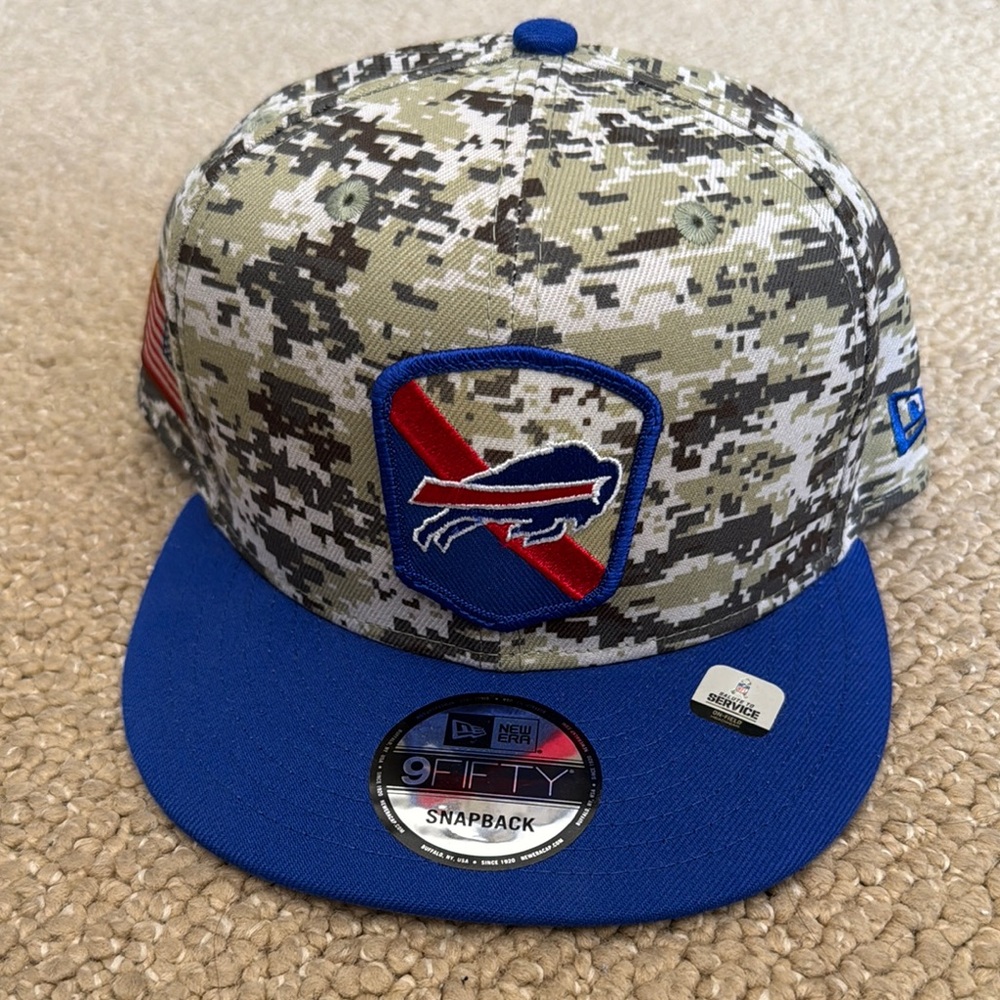 Buffalo Bills New Era Cap Salute to Service SnapBack